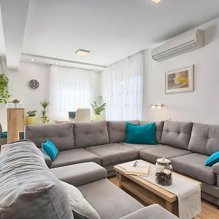 Vacation Bokan * פולה