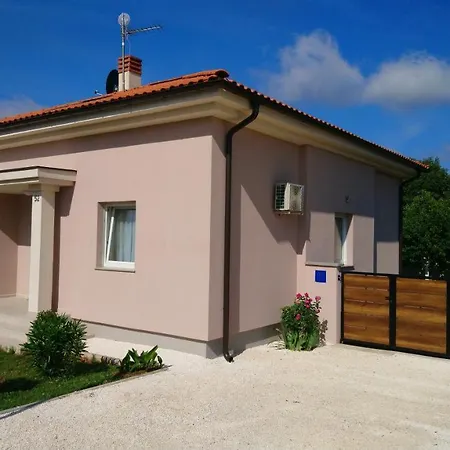 Vacation Bokan Ferienhaus *
