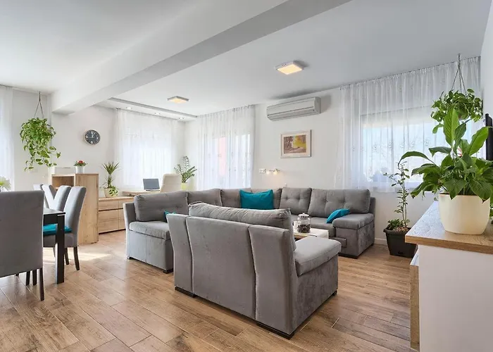 Vacation Bokan Vakantiehuis Pula