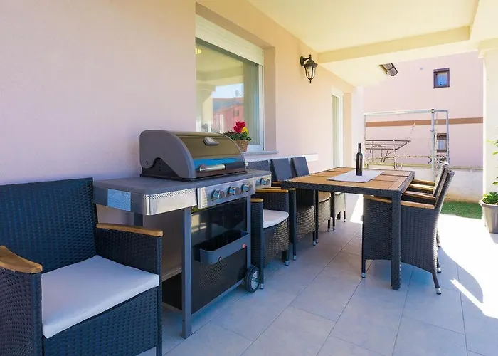 Vacation Bokan Vakantiehuis *