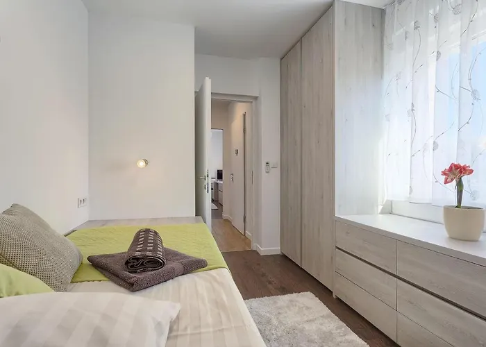 Vacation Bokan * بولا