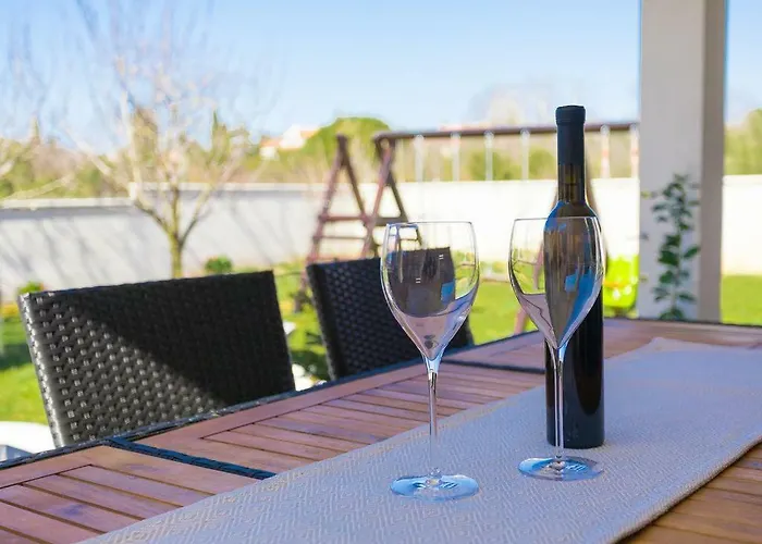 Vacation Bokan بولا