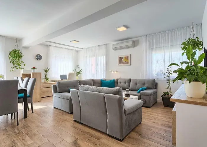 Vacation Bokan * بولا